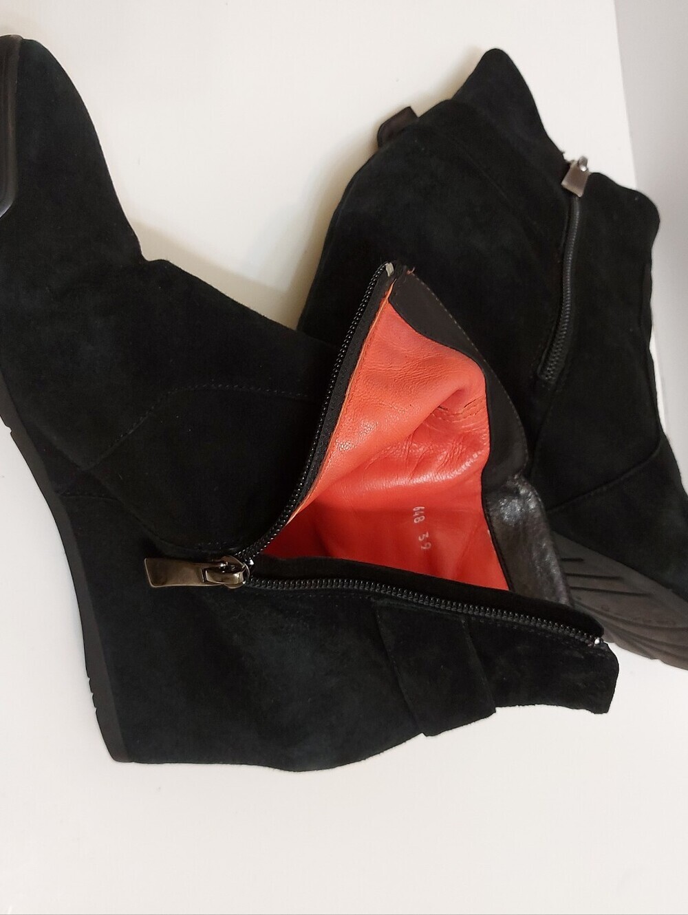 Italian black suede women's boots size 8 - Picture 8 of 8